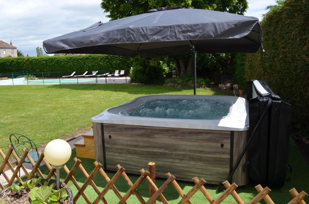 Logis Domaine Du Cheval Blanc Gasthof
