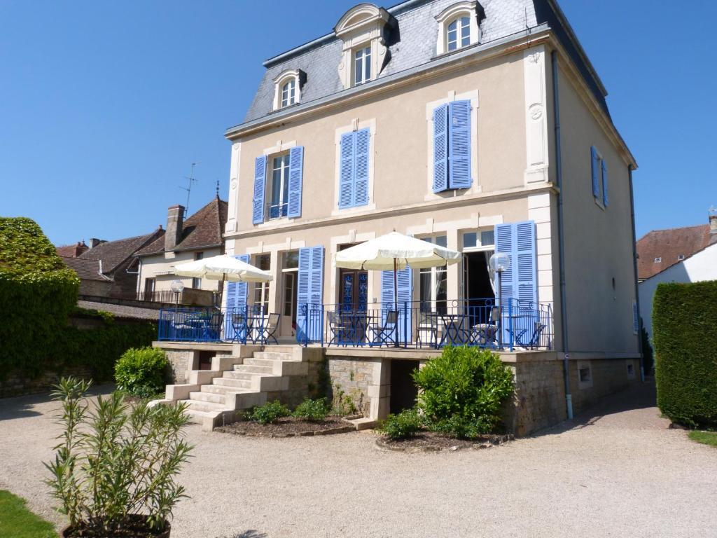 Logis Domaine Du Cheval Blanc 3* Saint-Boil